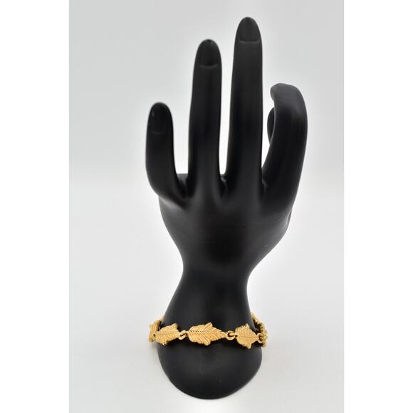 Givenchy Vintage Leaf Bracelet Brushed Gold Matte Textured 1980s Signed Bin4 - Picture 6 of 16